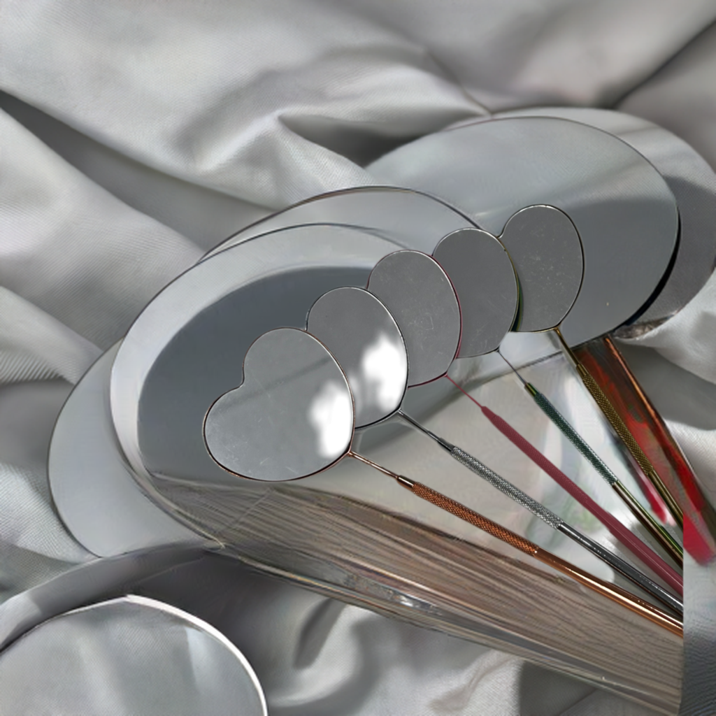 Heart Lash Mirror